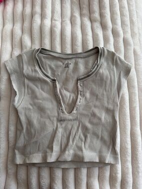 Urban Outfitters Ribbed Henley Crop Top in Light Taupe
